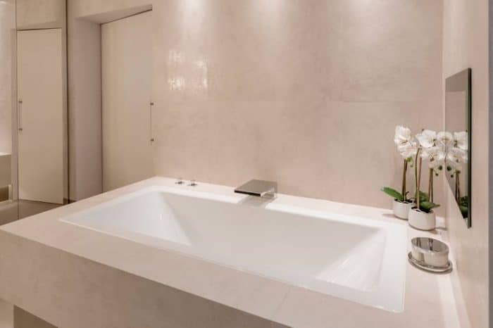 8 taaj construction Bathroom